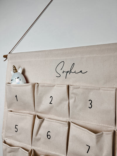 Stoff-Adventskalender Design "Name(n)"⎟DIY Kalender mit 24 Taschen⎟nachhaltig & wiederverwendbar⎟[personalisierbar / individualisierbar]