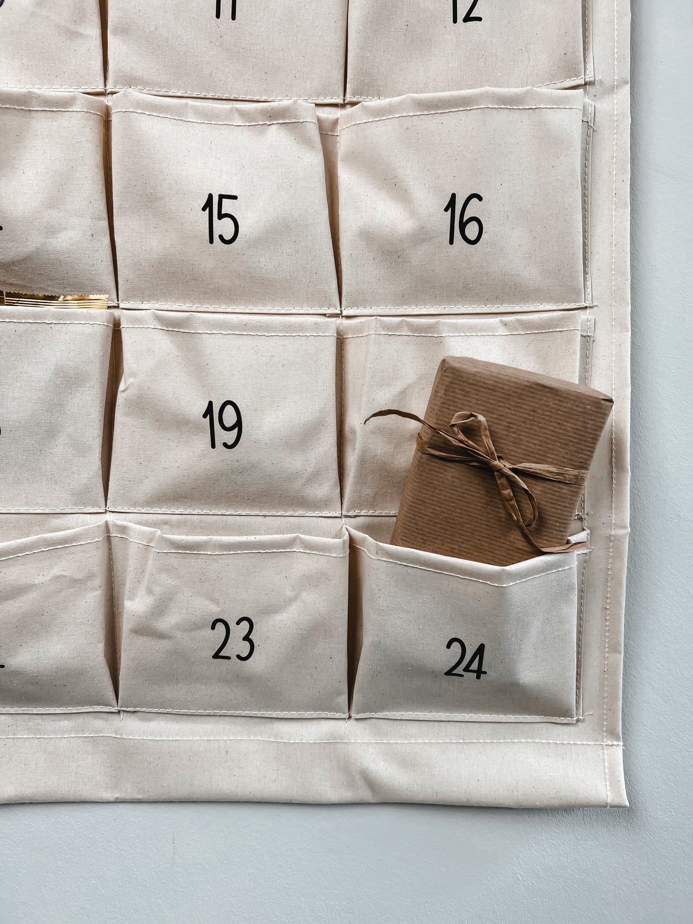 Stoff-Adventskalender Design "Name(n)"⎟DIY Kalender mit 24 Taschen⎟nachhaltig & wiederverwendbar⎟[personalisierbar / individualisierbar]