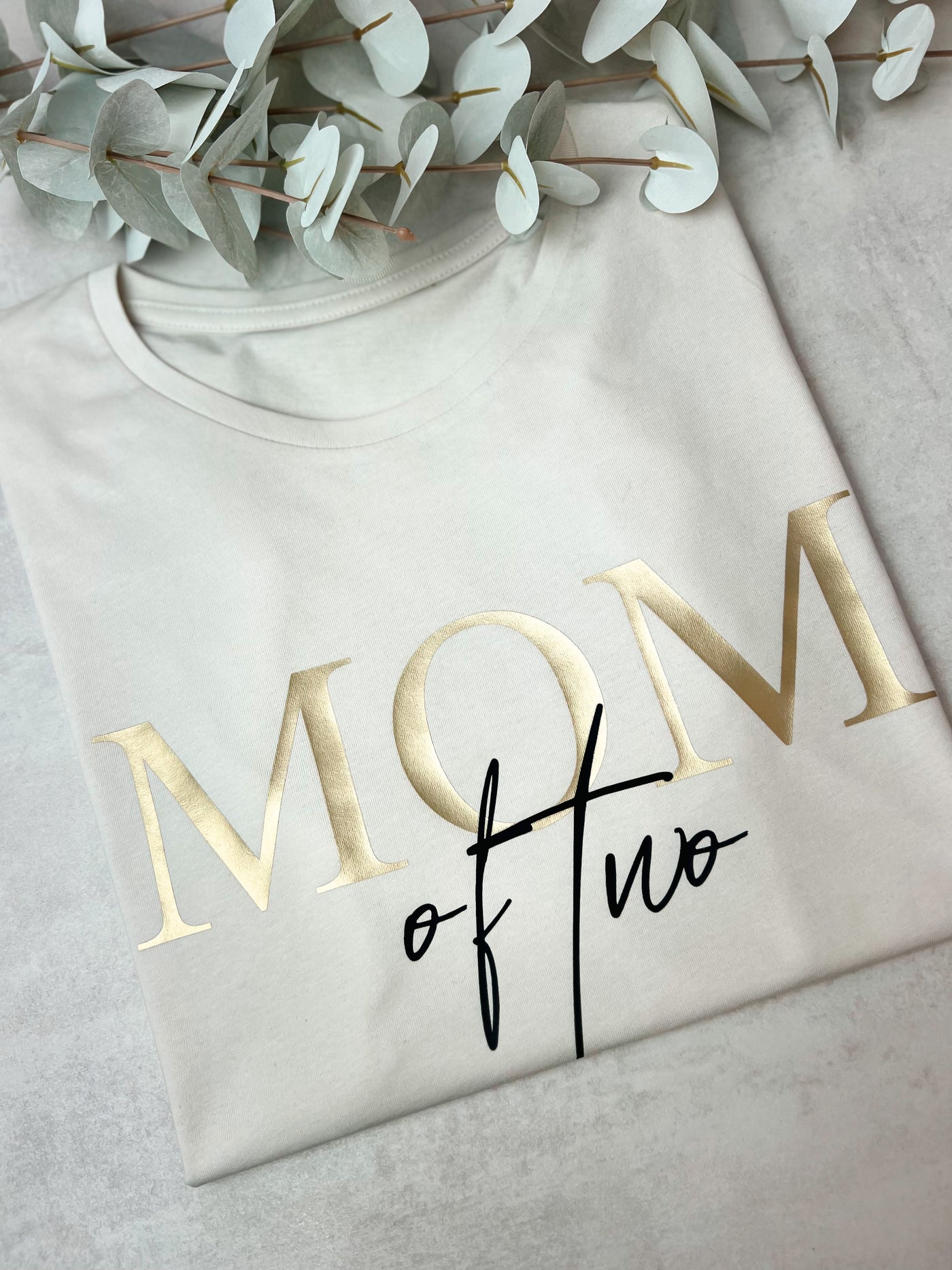 MOM Shirt Design "Mom of ..." | Damen Shirt für Mamas & werdende Mütter [individualisierbar]