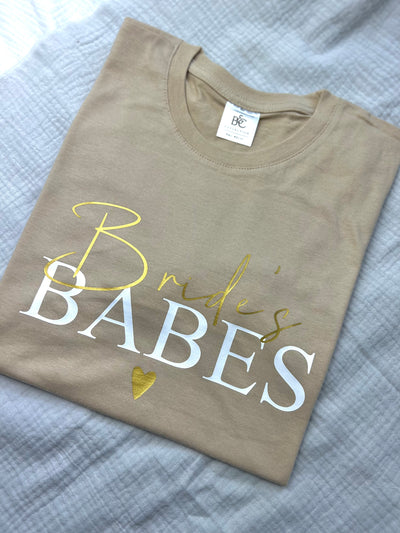 Junggesellenabschied T-Shirt leger Design „Bride & Babes“ | JGA Shirt für die Babes [individualisierbar]