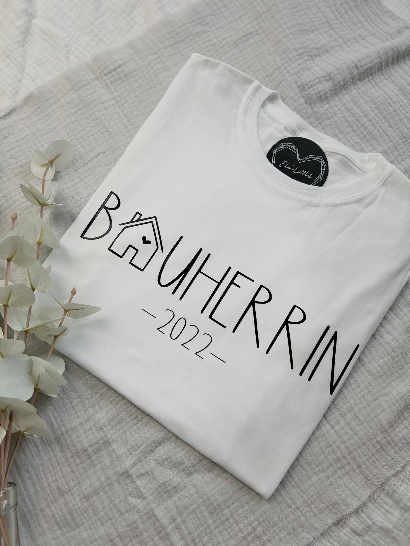 Damen T-Shirt Design "Bauherrin" | Damen Kurzarmshirt für Bauherrinnen & frischgebackene Hausbesitzer [individualisierbar]