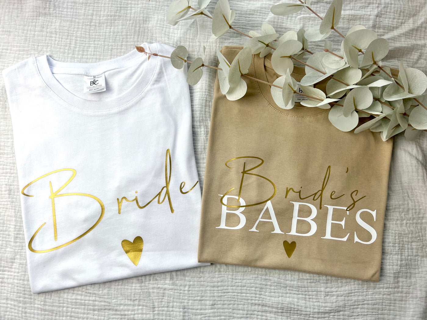 Junggesellenabschied T-Shirt leger Design „Bride & Babes“ | JGA Shirt für die Braut [individualisierbar]