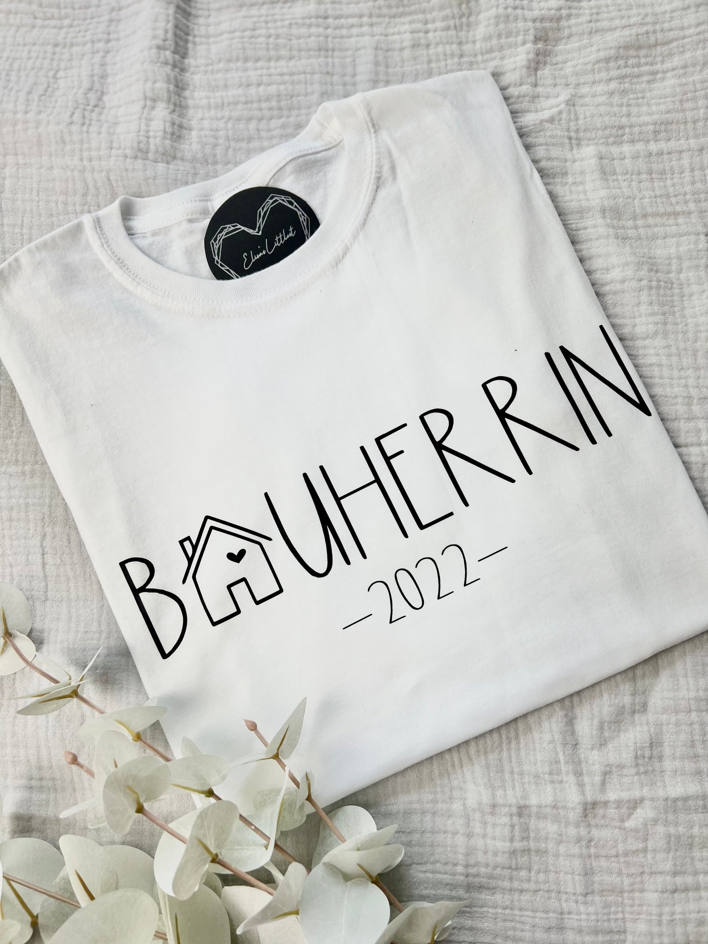 Damen T-Shirt Design "Bauherrin" | Damen Kurzarmshirt für Bauherrinnen & frischgebackene Hausbesitzer [individualisierbar]