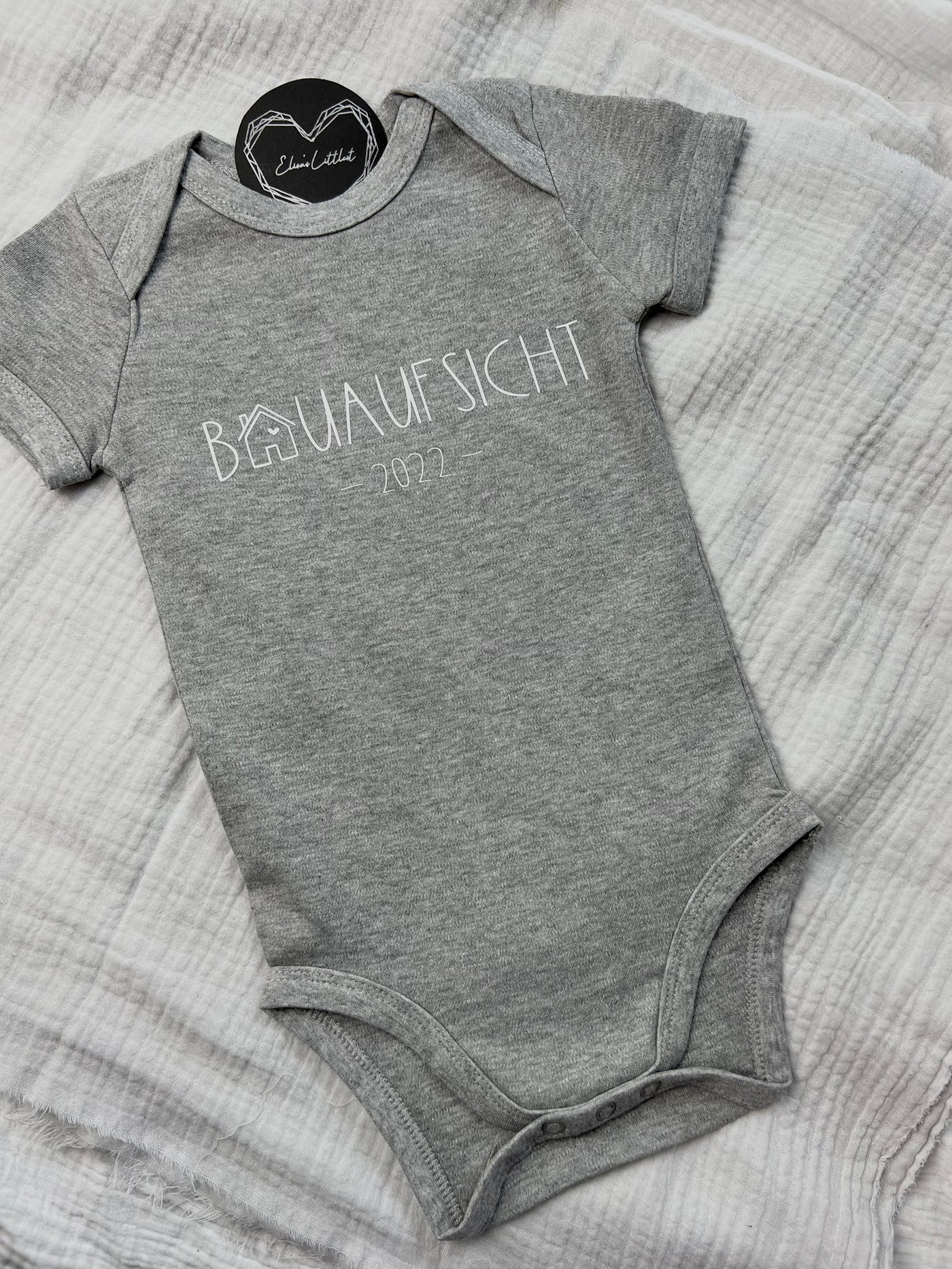 Babybody Design "Bauaufsicht" | Kurzarmbody für kleine Bauherr/innen [individualisierbar]