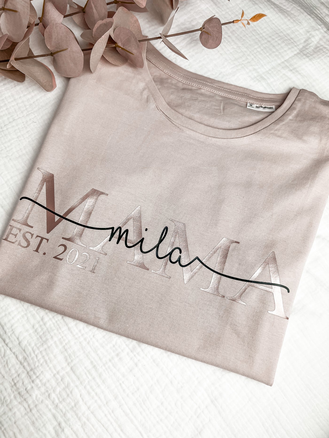 Damen T-Shirt Design „MOM EST. / MAMA SEIT" | Mama Shirt mit Kindernamen & Geburtsjahr [personalisiert / individualisiert]