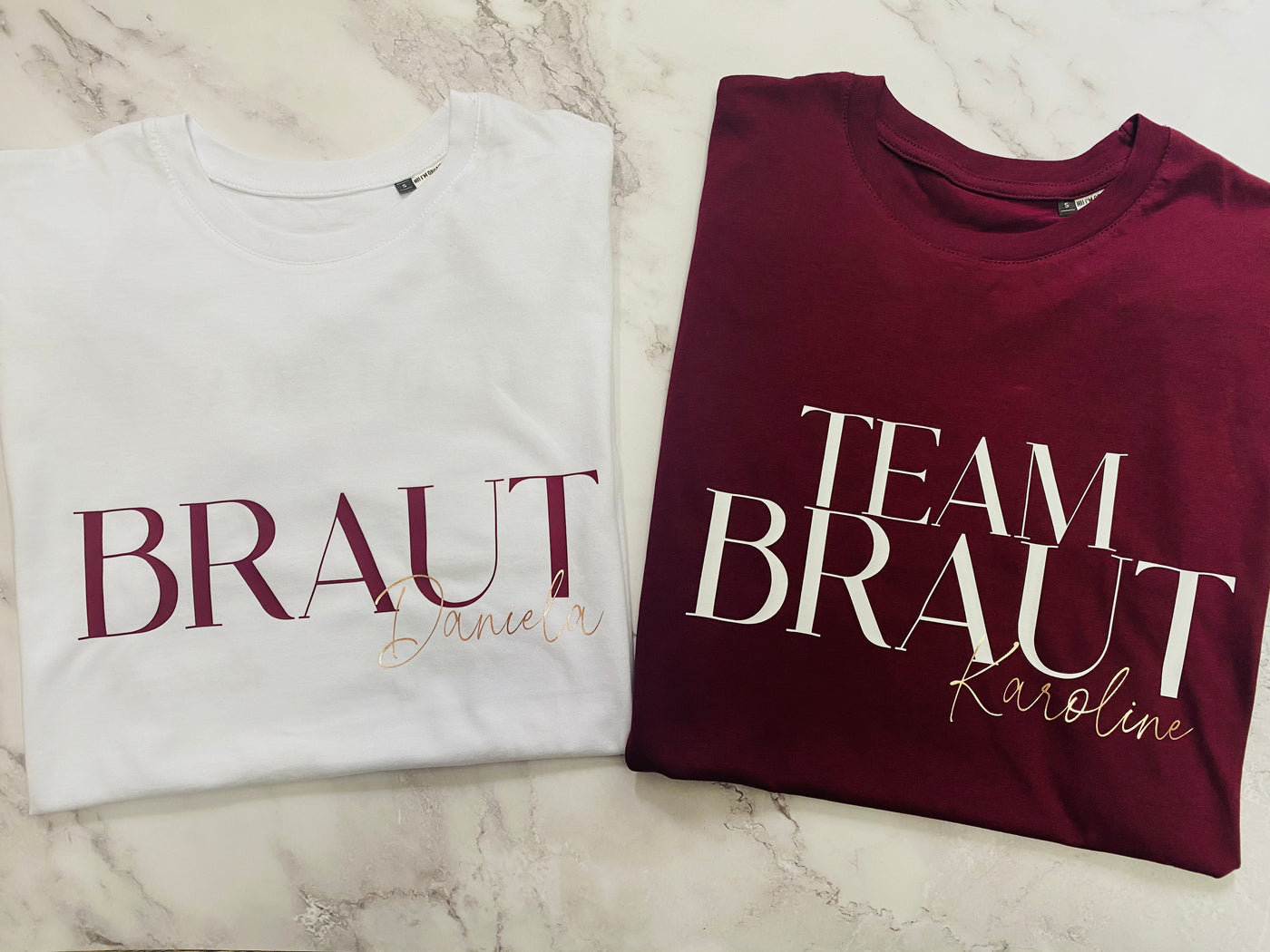 Junggesellenabschied T-Shirt leger Design „Signatures“ | JGA Shirt für das Team Braut [personalisierbar / individualisierbar]